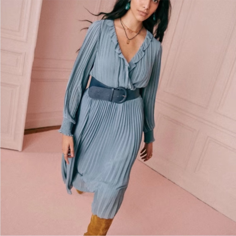 Sézane Tal Dress - Elegant Blue Pleated Dress
